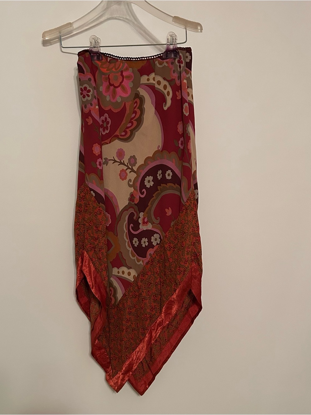 Allen B. By Allen Schwartz Red and Pink Paisley Handkerchief Hem Skirt